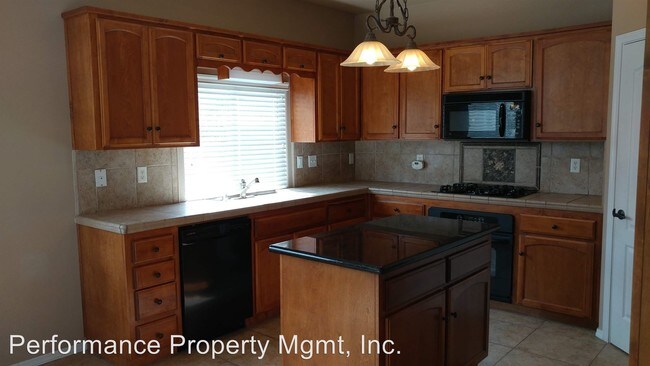 Foto del edificio - 3 br, 2.5 bath House - 2944 Norwich Ave.
