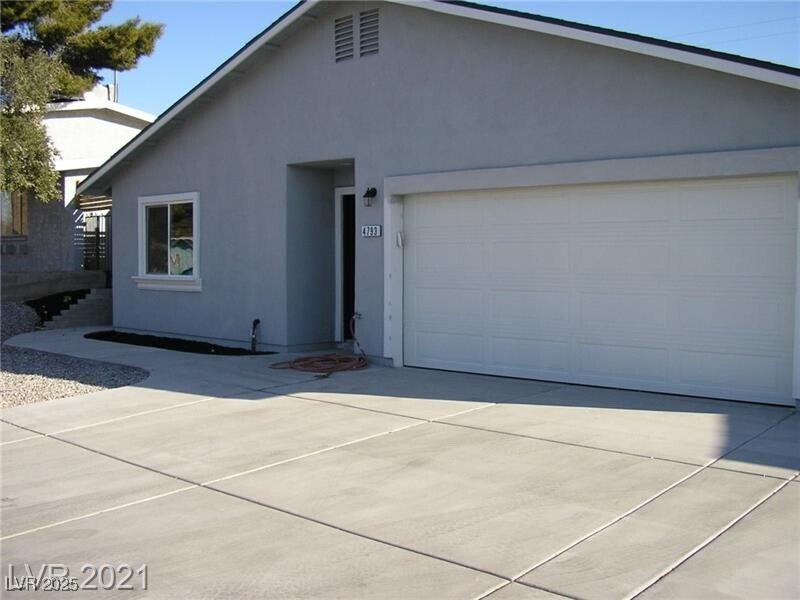 Foto principal - 4793 E Harmon Ave