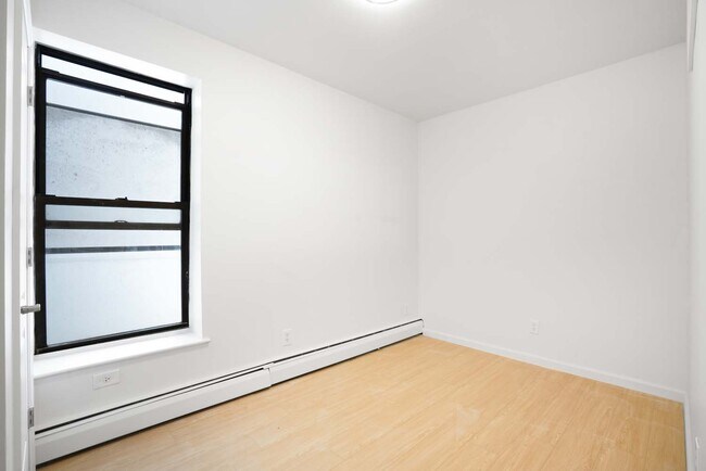 Building Photo - 1644 Madison Ave