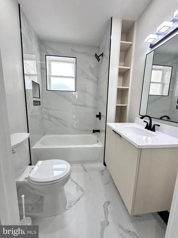 Foto del edificio - 2539 N Marshall St