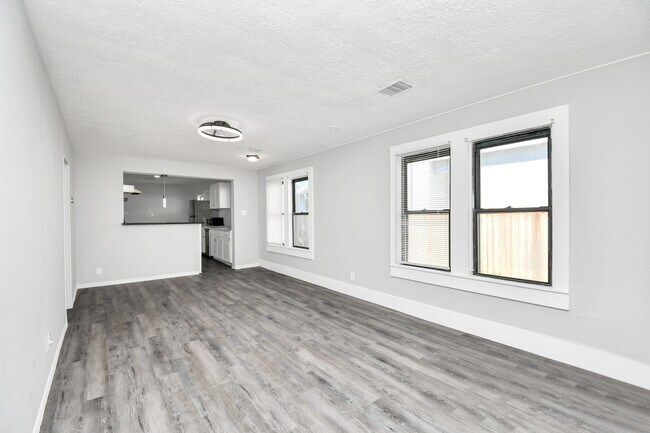 Foto del edificio - 1507 Laird St