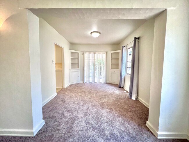 Foto del edificio - Cozy 2-Bedroom Home in San Bernardino $2,6...