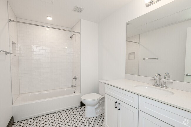 2 habitaciones, 2 baños, 1136 pies cuadrados, baño - MAC Residences