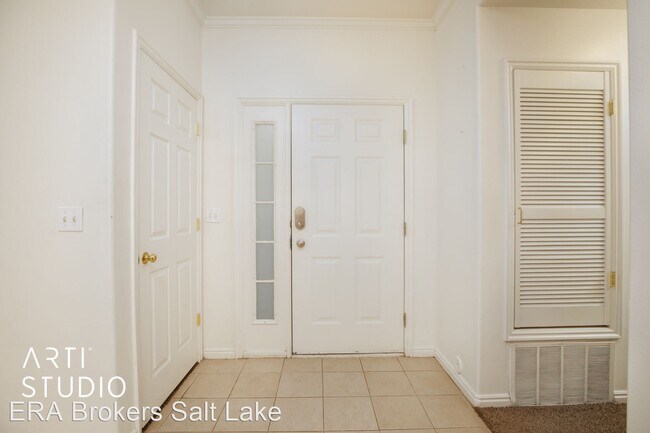 Building Photo - 2 br, 2 bath House - 56 N. Garden Park Dr. #5