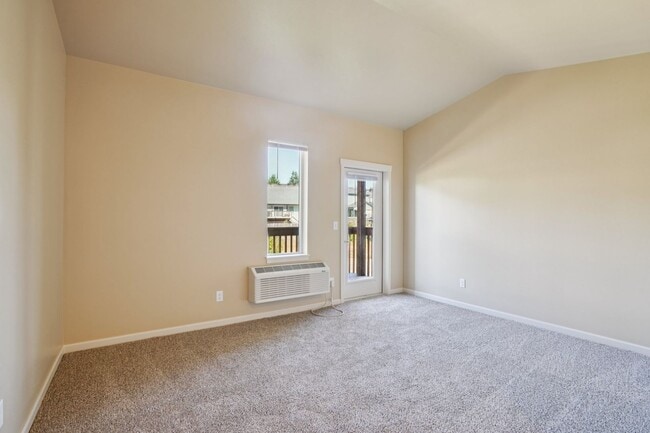 Interior Photo - LIBERTY CREST APARTMENTS