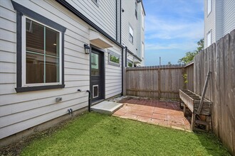 Building Photo - 5406 Wheatley St