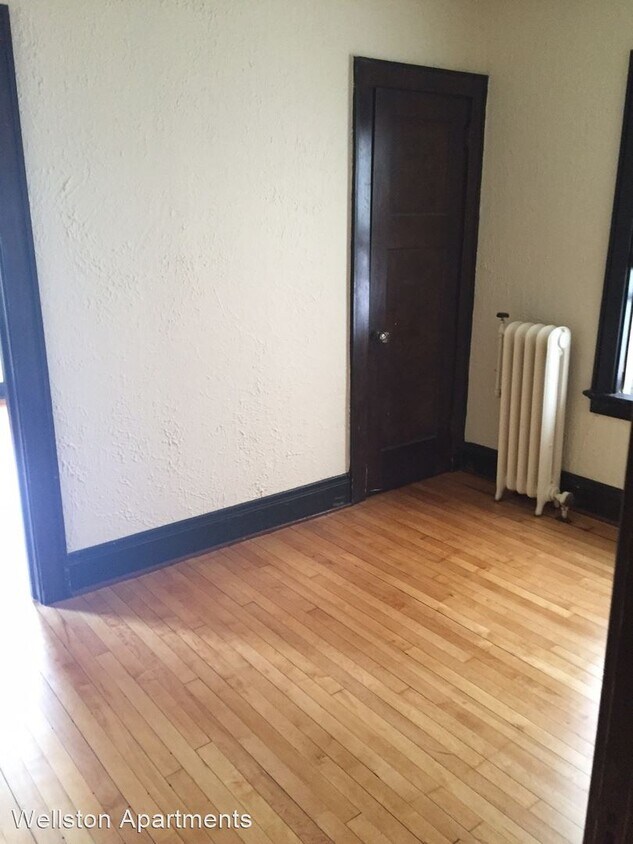 Foto del edificio - 2628 N Stowell Ave