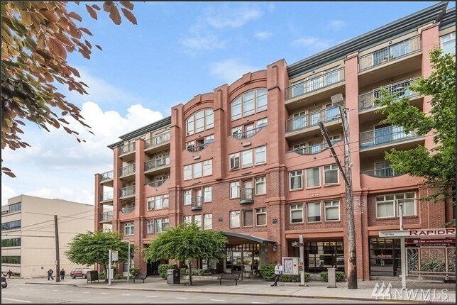 Building Photo - 123 Queen Anne Ave N