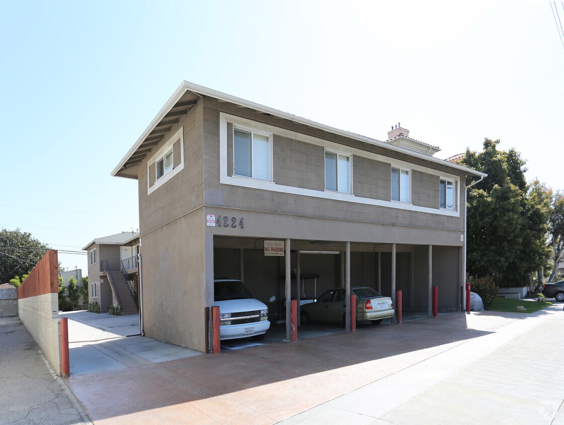Primary Photo - 4224 S Centinela Ave