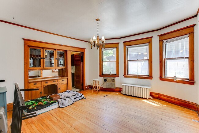 Building Photo - 1649 W Minnehaha Ave