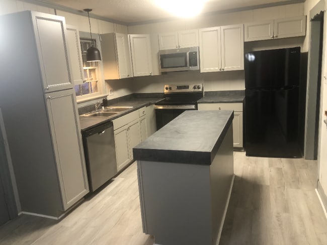 Foto del edificio - 7613 Hwy 58