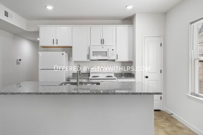 Foto del edificio - 1571 Court Ave