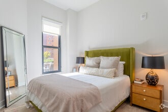 1BR, 1BA w/ Den - 730SF - Avec on H Street