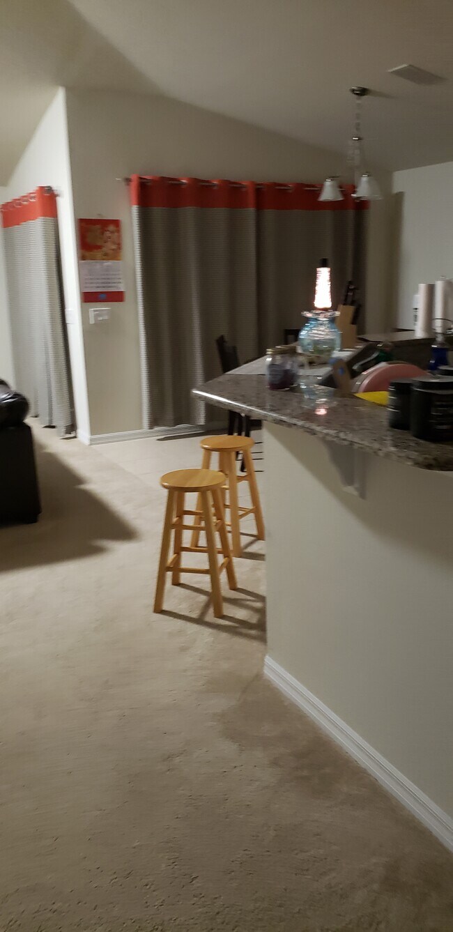 Foto del edificio - 10816 Cabbage Tree Loop