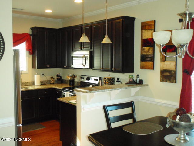 Building Photo - 1825 Olive Pine Way