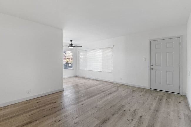 Interior Photo - 731-745 Orange Avenue