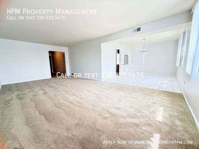 Foto del edificio - 3310 Warrensville Center Rd