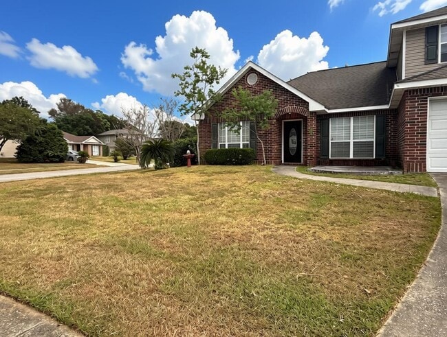Building Photo - 2065 Juniper Dr