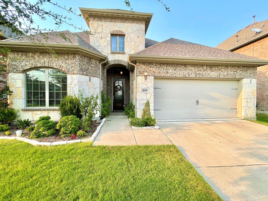 Photo - 4641 Canal St (Plano, TX)