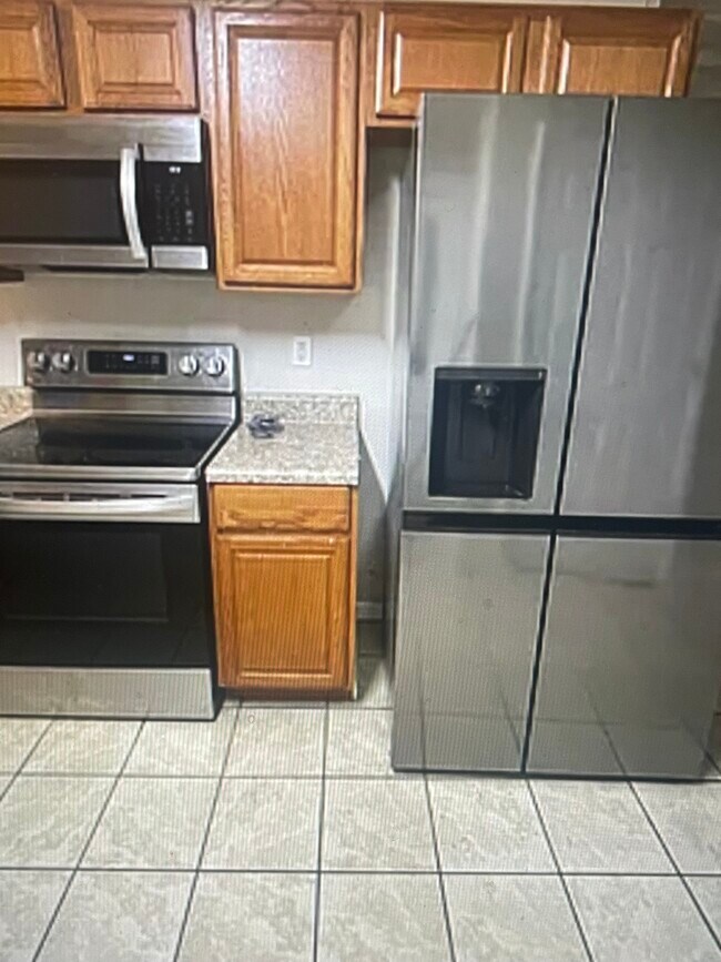 Foto del edificio - 1573 Mary St