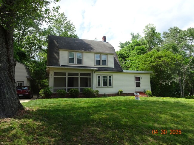 Foto del edificio - 2 Story Home in Toano VA for Rent