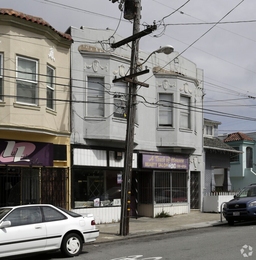Building Photo - 824-830 Holloway Ave