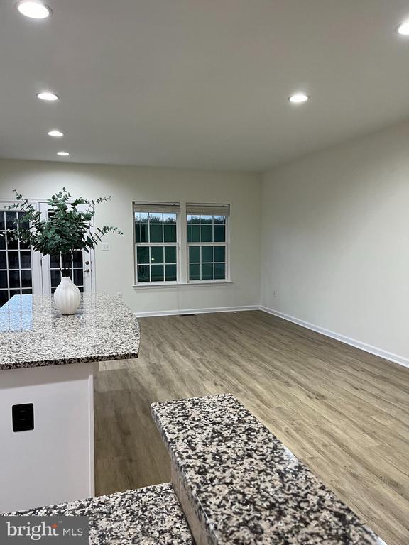 Building Photo - 43 Norwood Dr