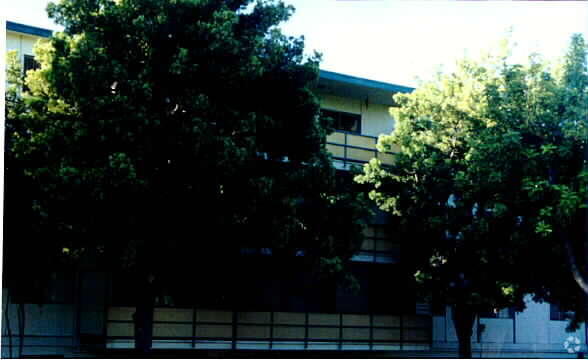 Foto principal - Harvard Garden Apartments