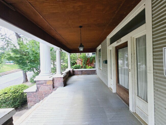 Foto del edificio - 1425 13th St S