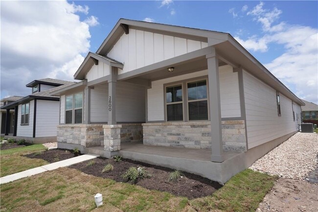 Building Photo - 2600 Pecan Island Dr