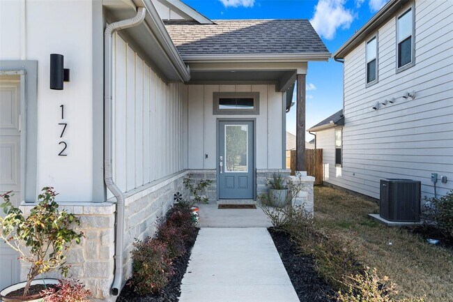 Building Photo - 172 Gullivers Dr