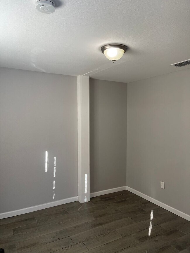 Foto del edificio - All bills included! Sec 8 Approved