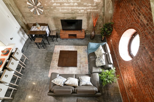 Foto del edificio - Murphy Varnish Lofts