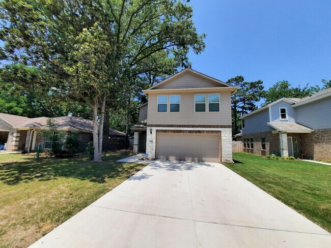 Building Photo - Coming Soon  in Irving