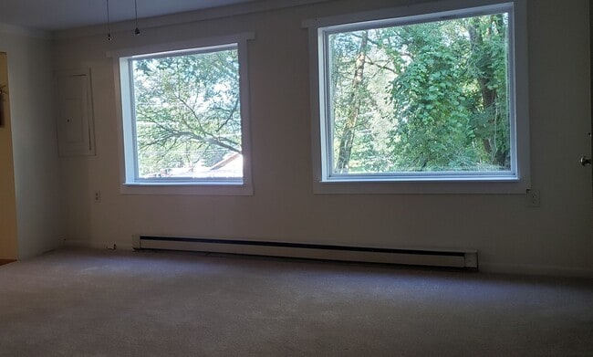 Building Photo - 329MYRTLESTR