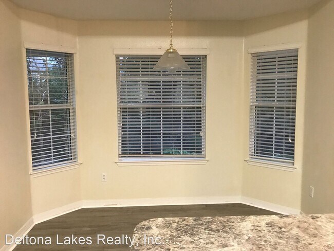 Foto del edificio - 4 br, 2 bath House - 1541 Deerfield Ave