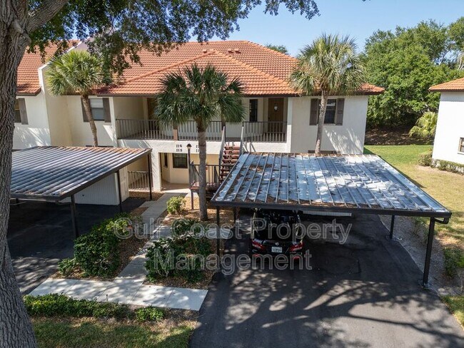 Foto del edificio - 114 Pine Hollow Dr