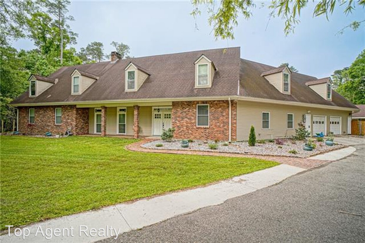 Primary Photo - 5 br, 4 bath House - 115 Devereux