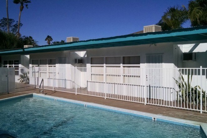 Primary Photo - 2784 N Junipero Ave
