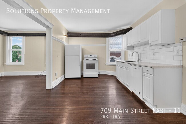 Photo du bâtiment - Beautiful Spacious 2 Bedroom Apartment