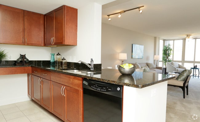 2HAB, 2BA - Whitman - Cocina - Parc Rosslyn Apartments