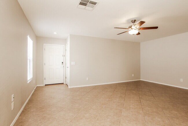 Foto del edificio - 10120 N 116th Ln