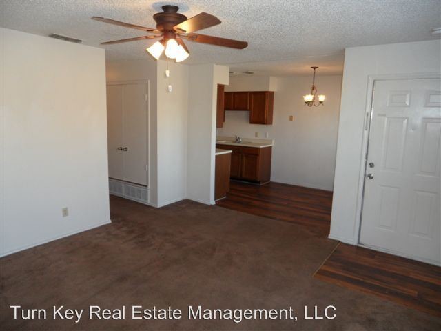 Building Photo - 8117 Foxfire Ln
