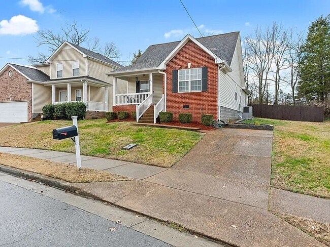 Foto del edificio - 509 Harold Prewett Dr