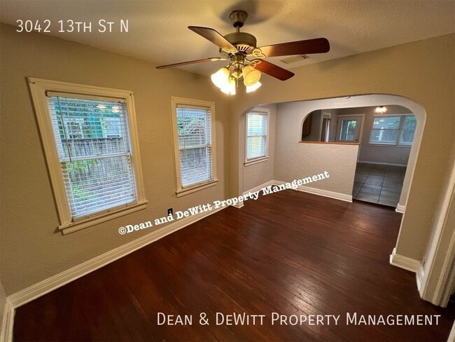 Foto del edificio - 3042 13th St N