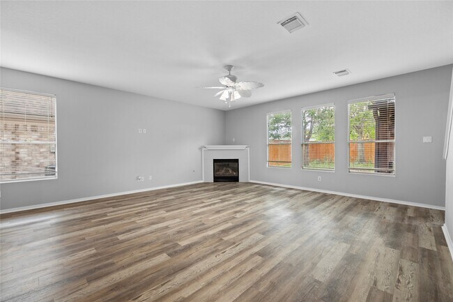 Foto del edificio - 12311 Granite Woods Ct