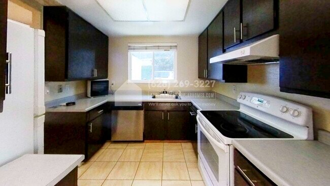Foto del edificio - 607 N Lakehaven Terrace