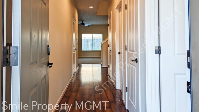 Building Photo - 16042 SW Medallion Ln