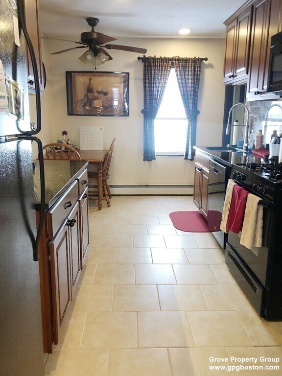 Foto del edificio - 246 N Central Ave