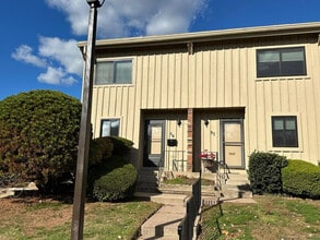 Building Photo - 56 Webster Ct